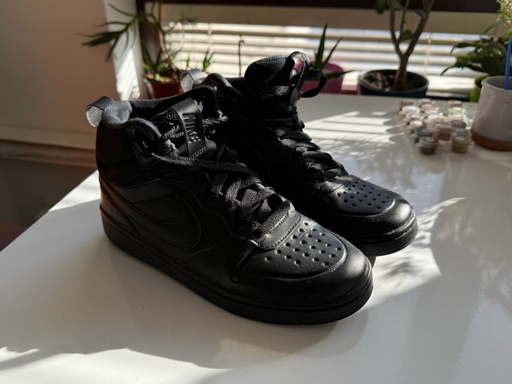 Кецове Nike черни размер 36