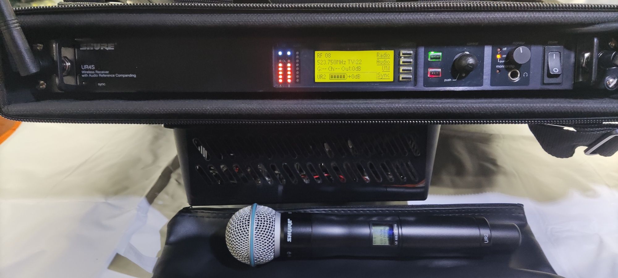 Shure UR-2S/ UR-4S+