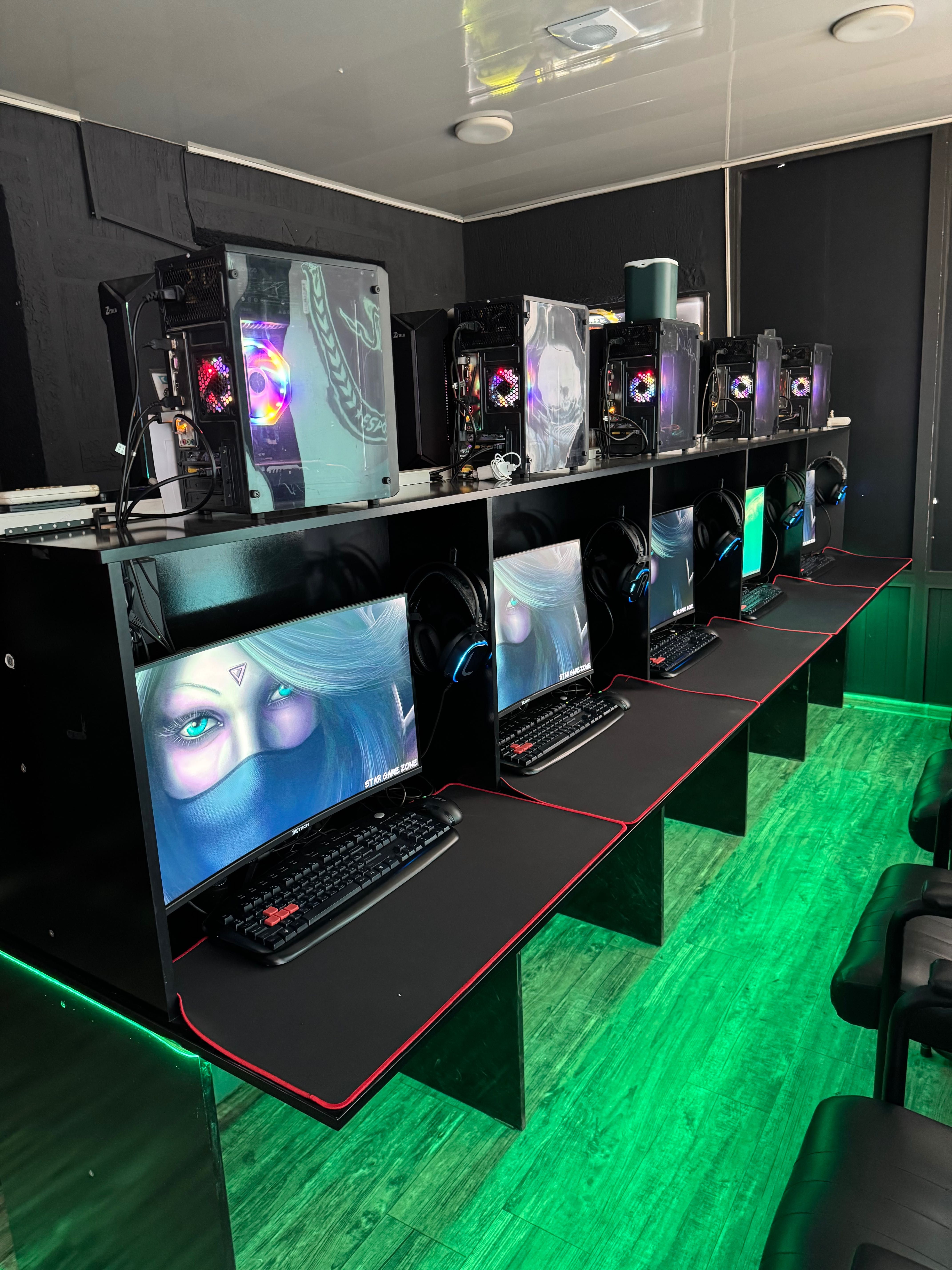 20 та игровой компьютер сотилади таер ишлаб турган холатда 6200$