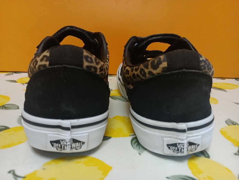 Vans N 37 кожени - 35 лв