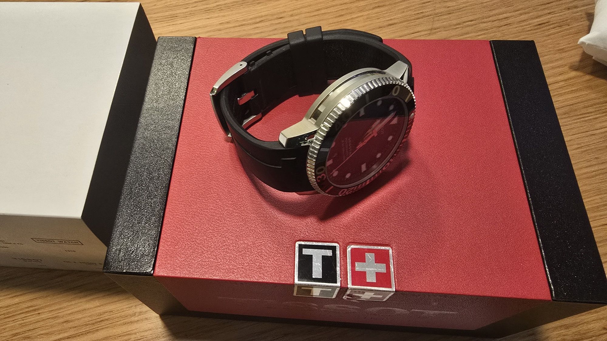 Tissot seastar 1000 powermatic 80 43mm