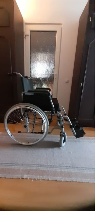 Carucior pentru bolnavi