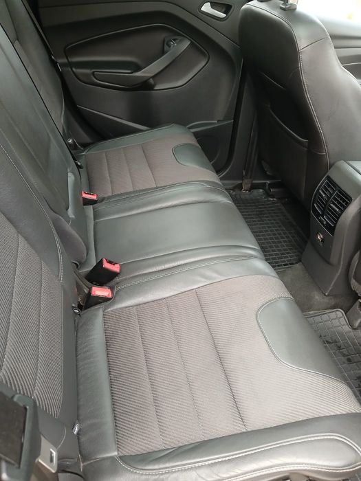 Vând Ford Kuga 2013 4×4