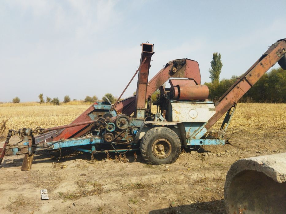 Комбайн прес подборщик  хорошем состоянии