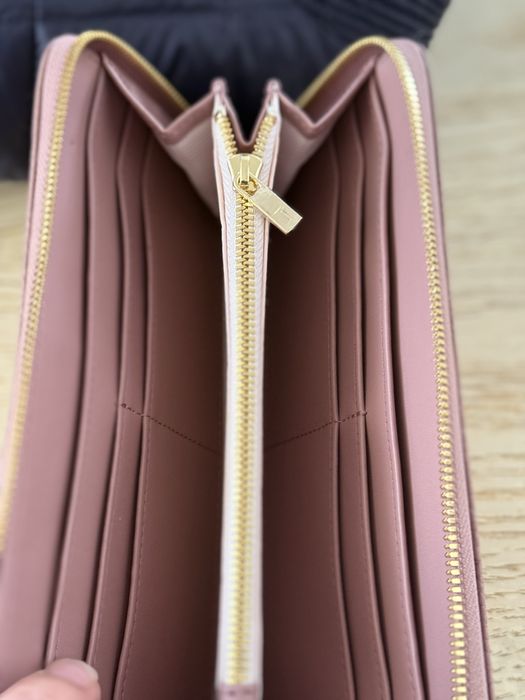 Нов портфейл Ted Baker