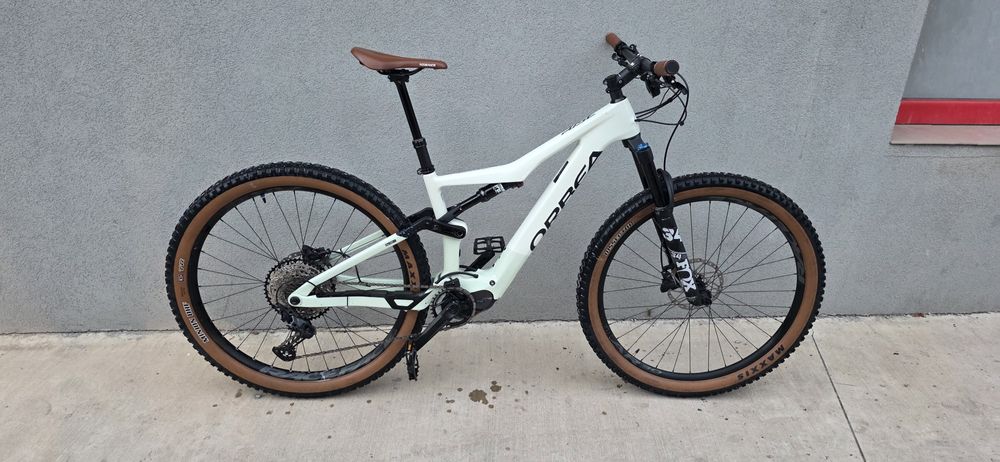 e-bike Orbea Rise карбон