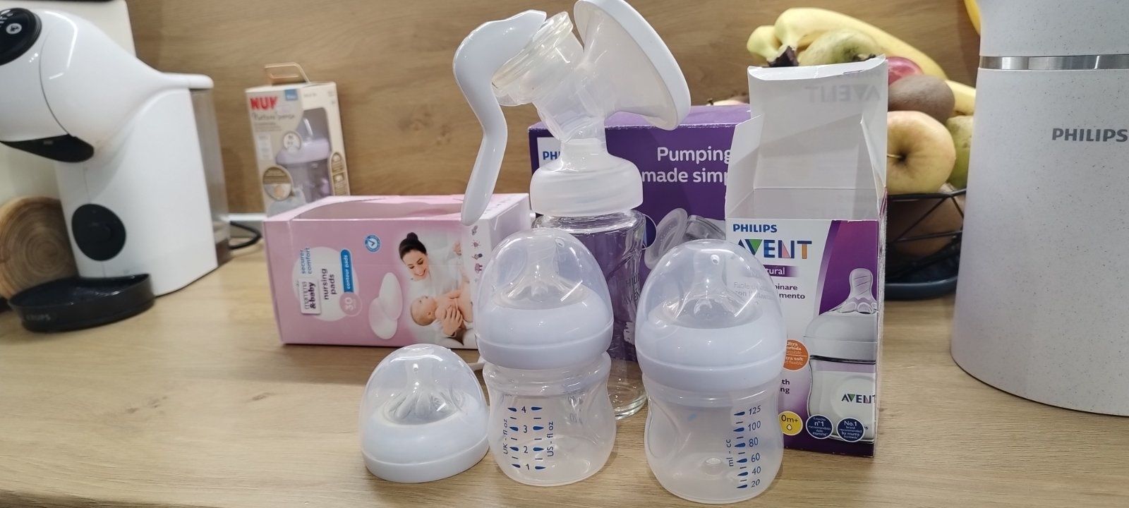 Ръчна помпа за кърма Philips Avent + шишета