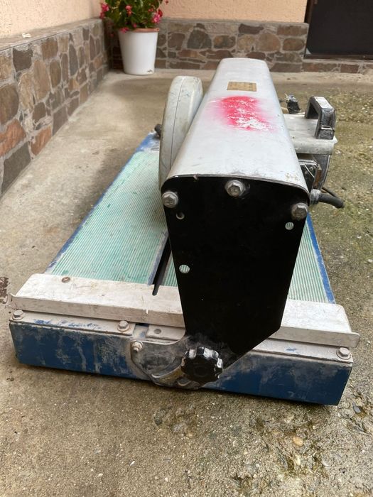 Mașină de taiat gresie faianta marmura granit caramida pe apa