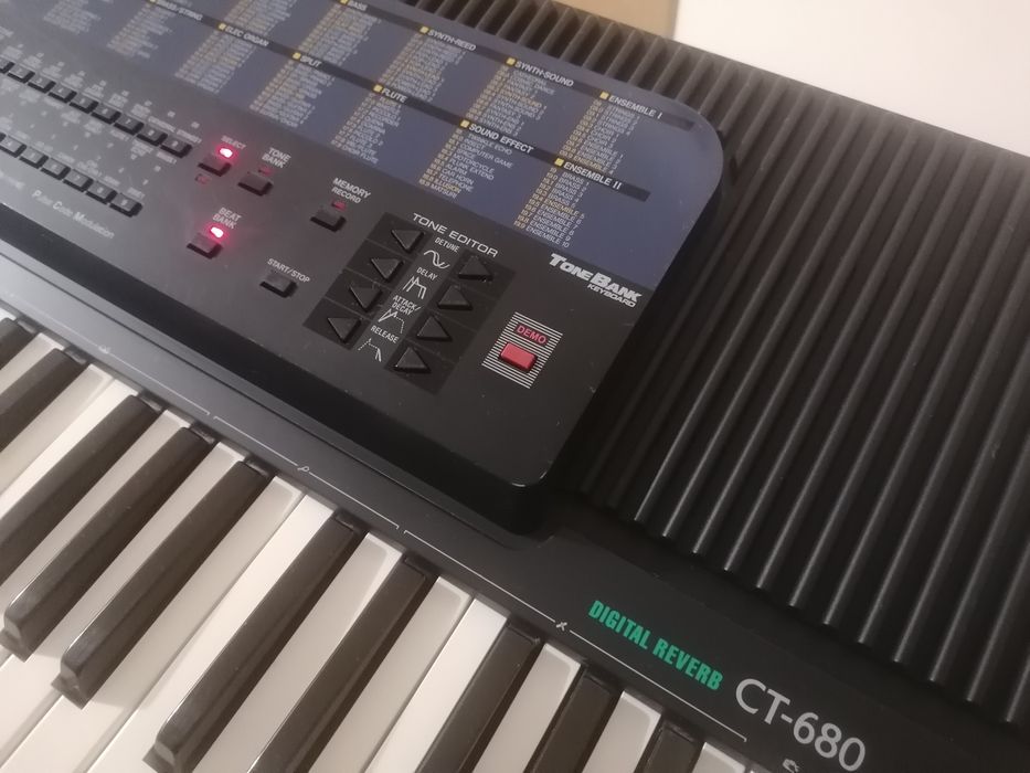 CASIO CT-680 digital reverb
