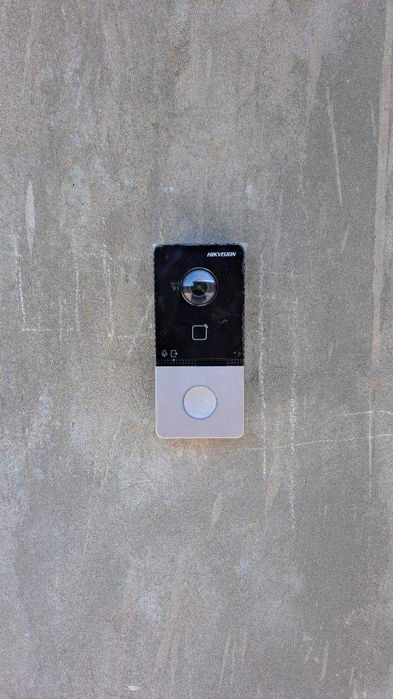 Видеодомофон — управление через дисплей и телефон