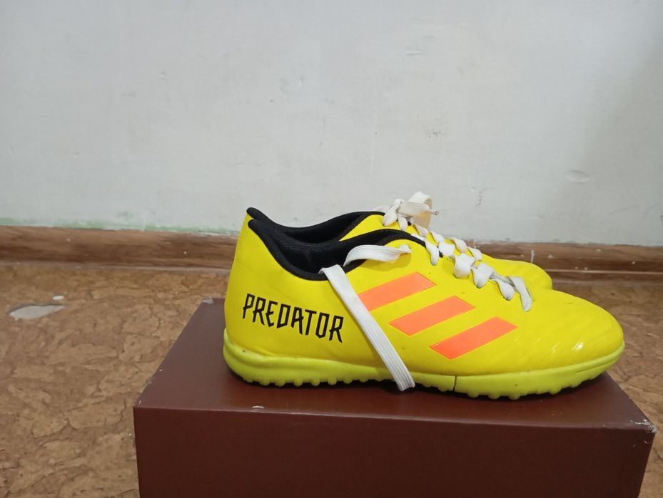 Сороконожки Адидас предатор 38