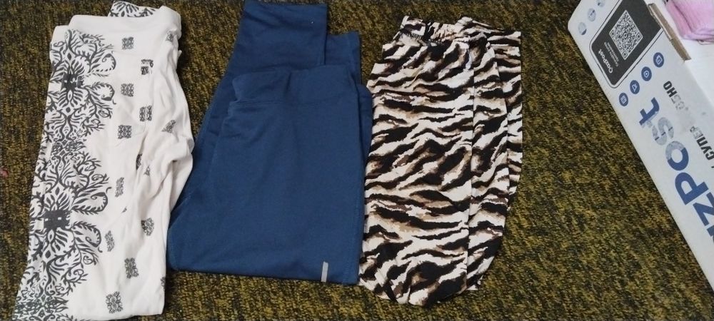 Отдам вещи  даром