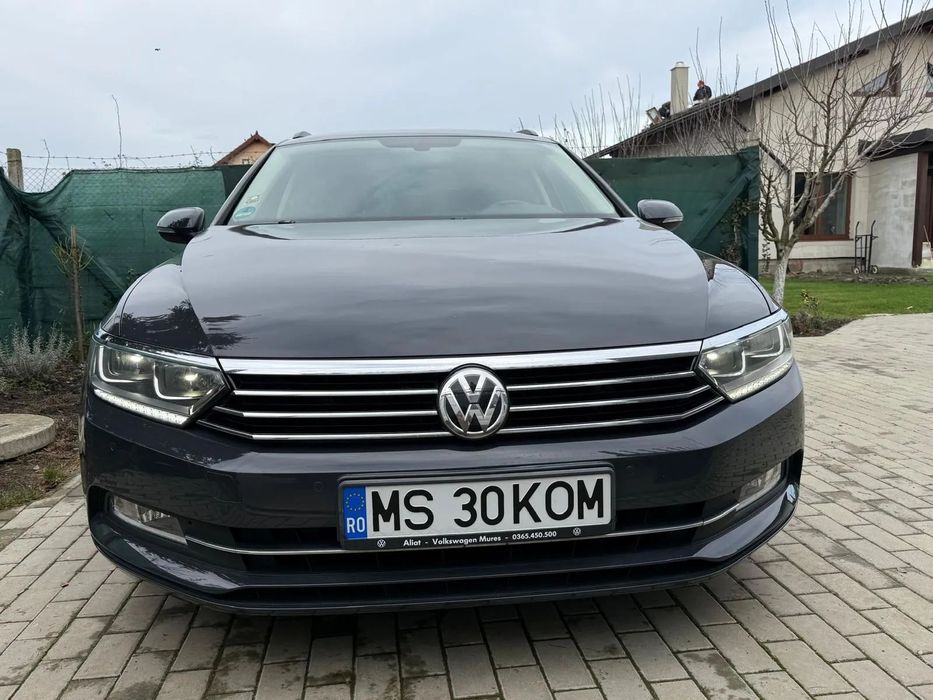 Volkswagen Passat Masina este foarte intretinuta, functioneaza perfect.