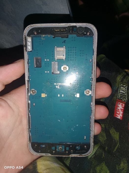 Самсунг J1 2015 года