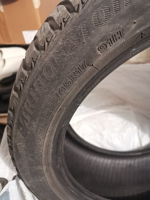 Vand cauciucuri second hand 3 bucăți