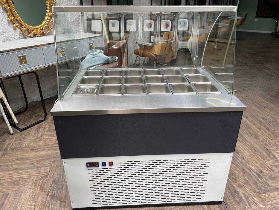 Стол холодильный для пиццы/салатов/гарниров .Витринный холодильник