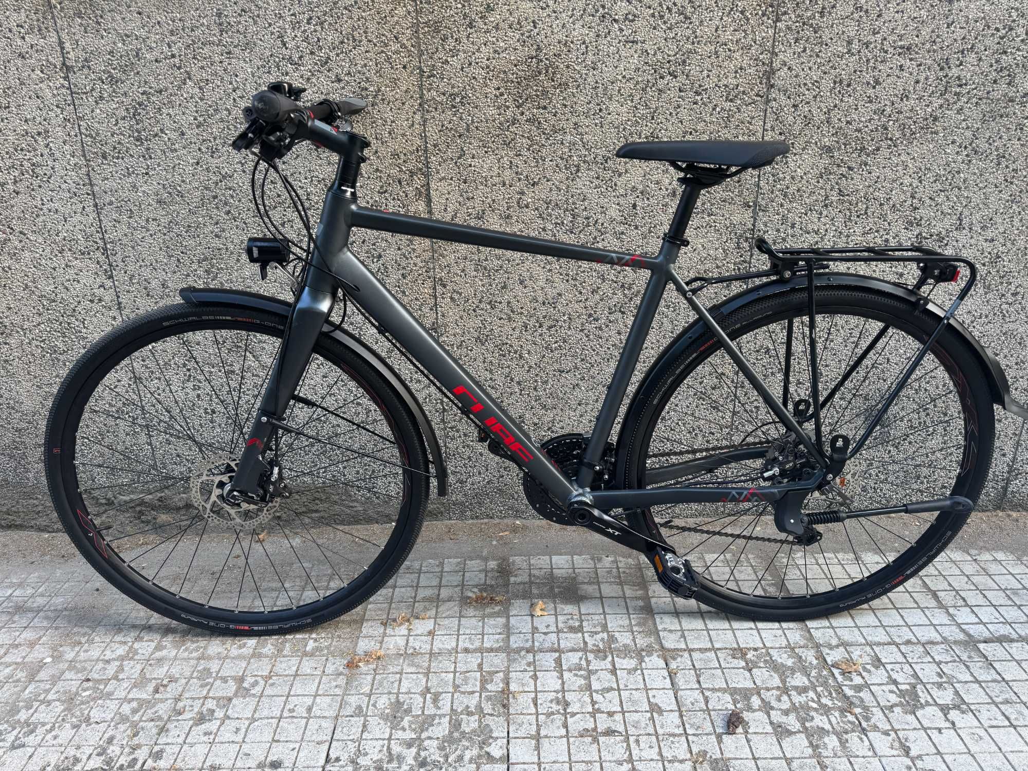 Cube Travel Sport 28''/Full Shimano XT 3x10/Led Light/Динамо главина