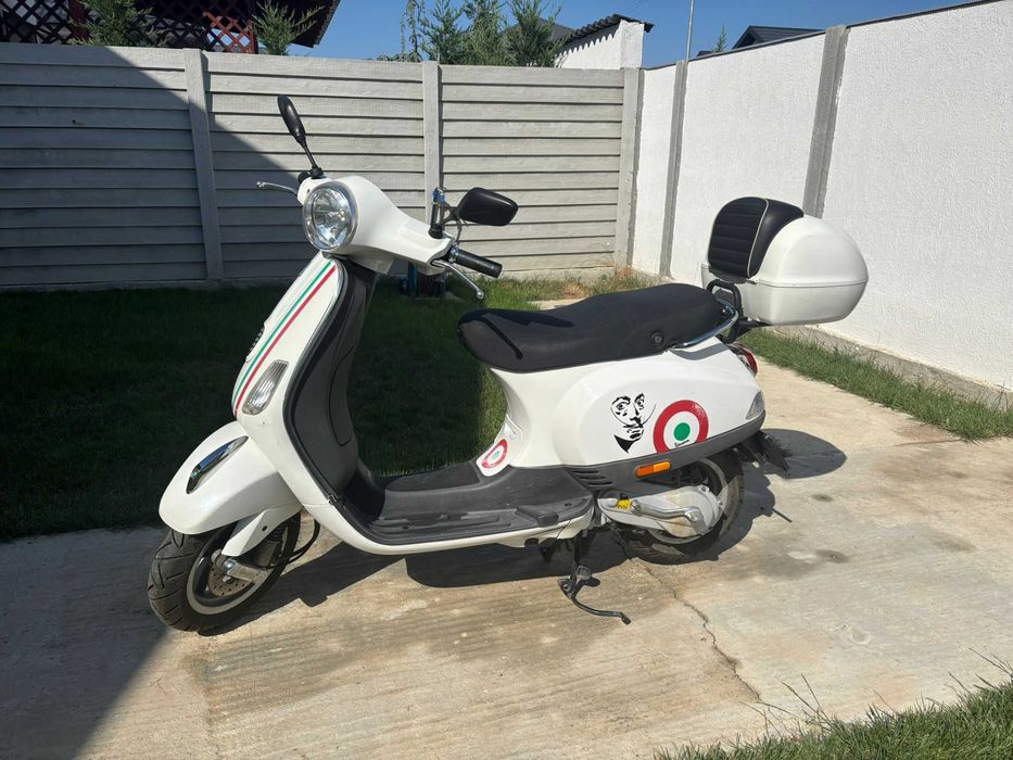 Vespa LX50 50cmc 2T anul 2012