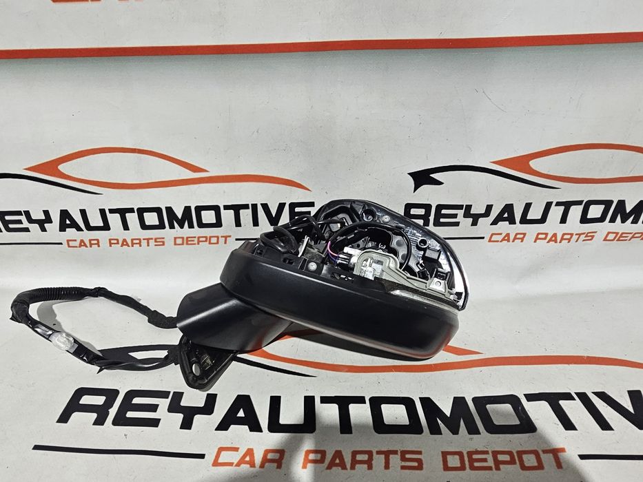 Oglinda stanga cu blind spot Honda HRV HR-V dupa 2021 cod 0410038