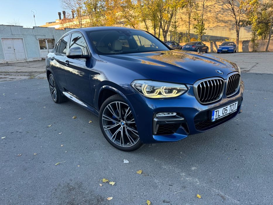 BMW X4 M40i / M Performance/  360 cp / 2019 / 130000 km