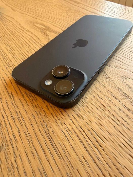 iPhone 15 – 128GB | Отлично състояние, леки следи от употреба