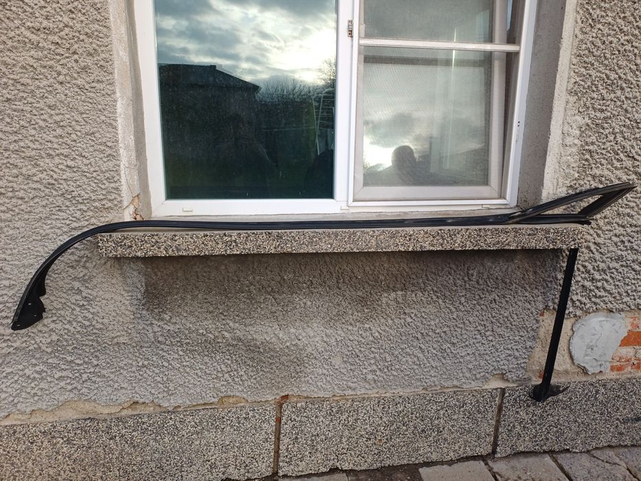 Уплътнение шофьорска врата за w 207 и решетка за парно подлакътник