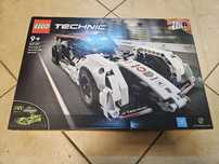 Lego Technic formula 1 pull back