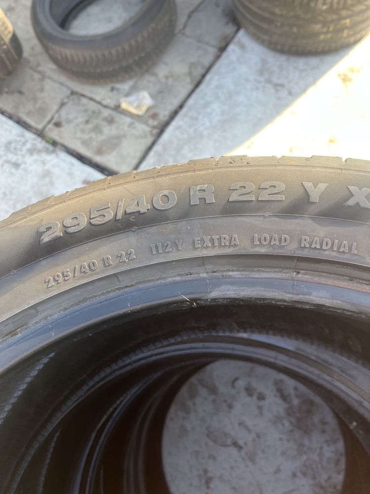 Летни Гуми 295/40/22