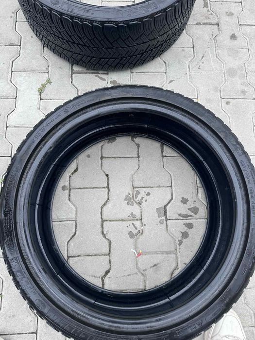 Гуми 245/35/20 ДОТ 2023