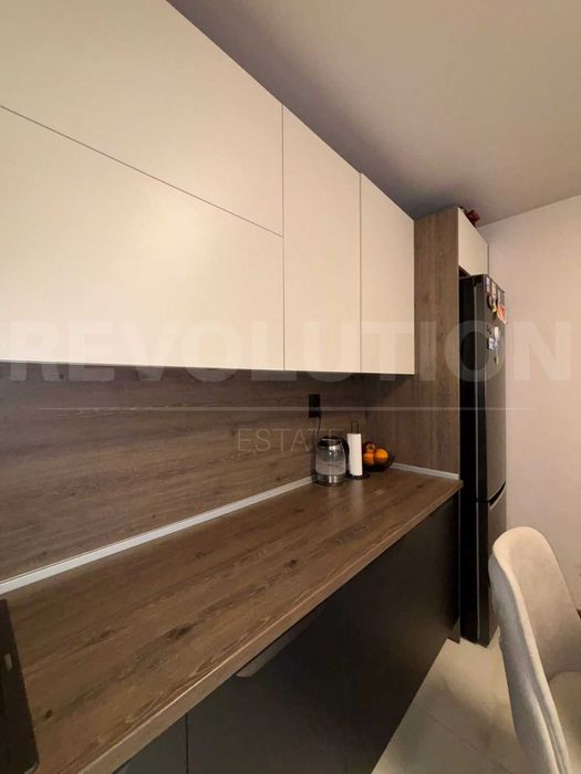 Продава се Тристаен апартамент в Варна, Център - 99 кв.м за 1920 €/кв.м - Снимка #5