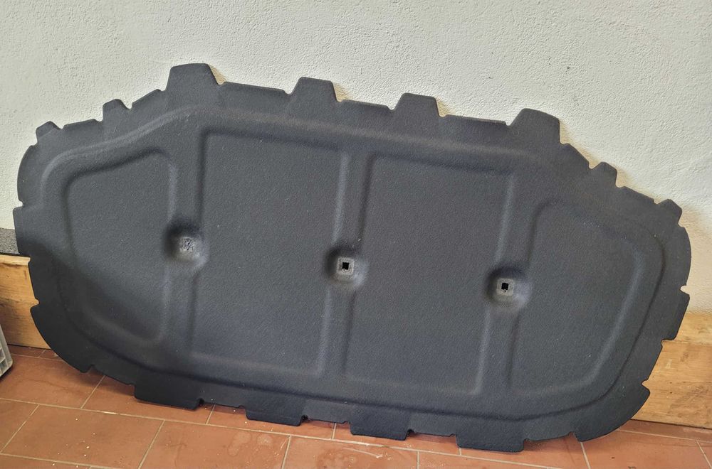 Izolatie termica/fonică/capotă Golf 8