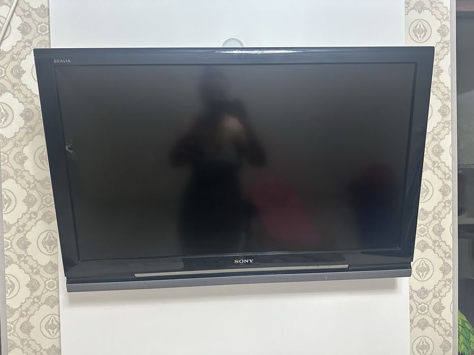 Продам телевизор Sony на запчасти