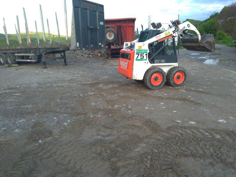 Inchiriez Bobcat si Miniexcavator