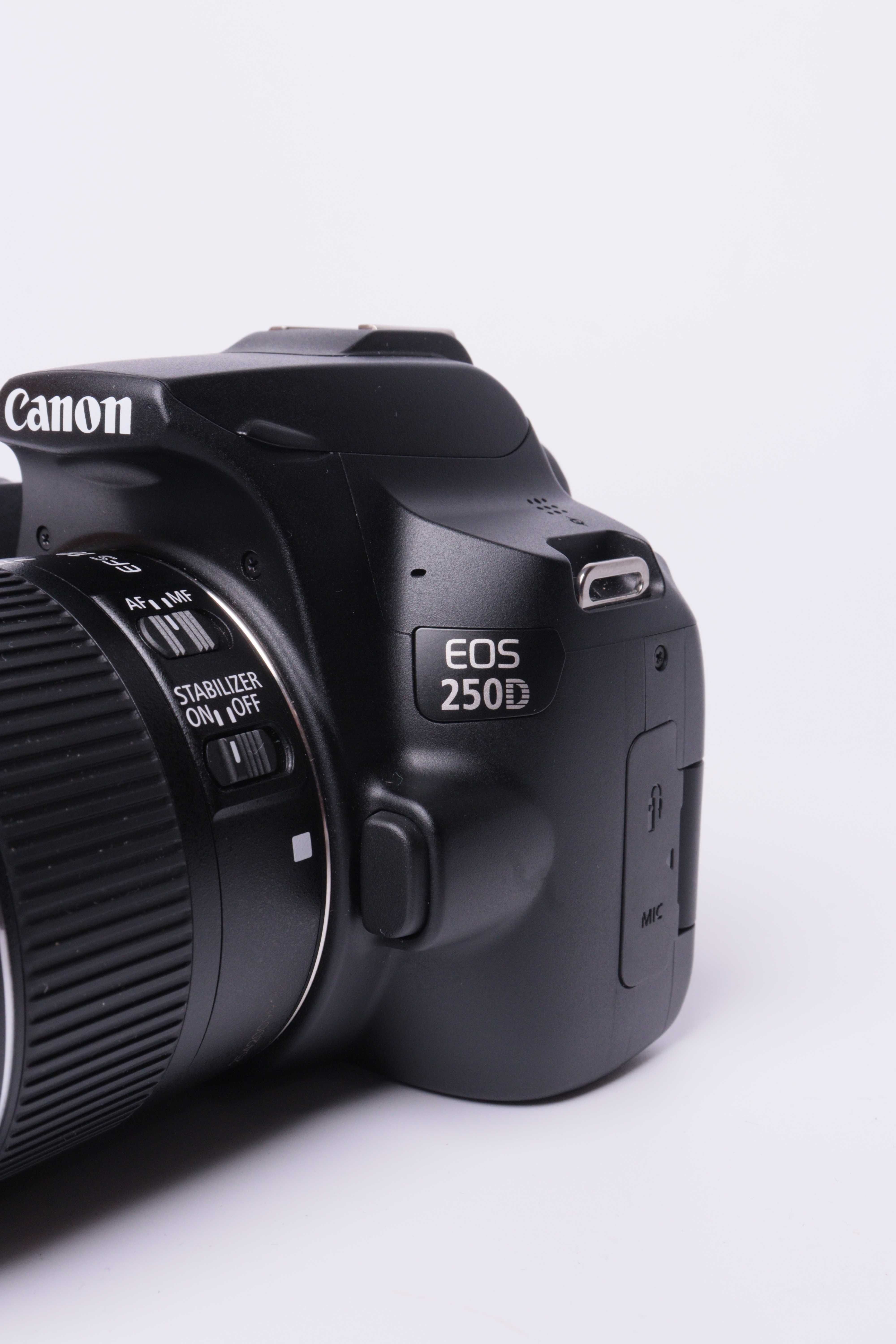 Фотоаппарат Canon 250D