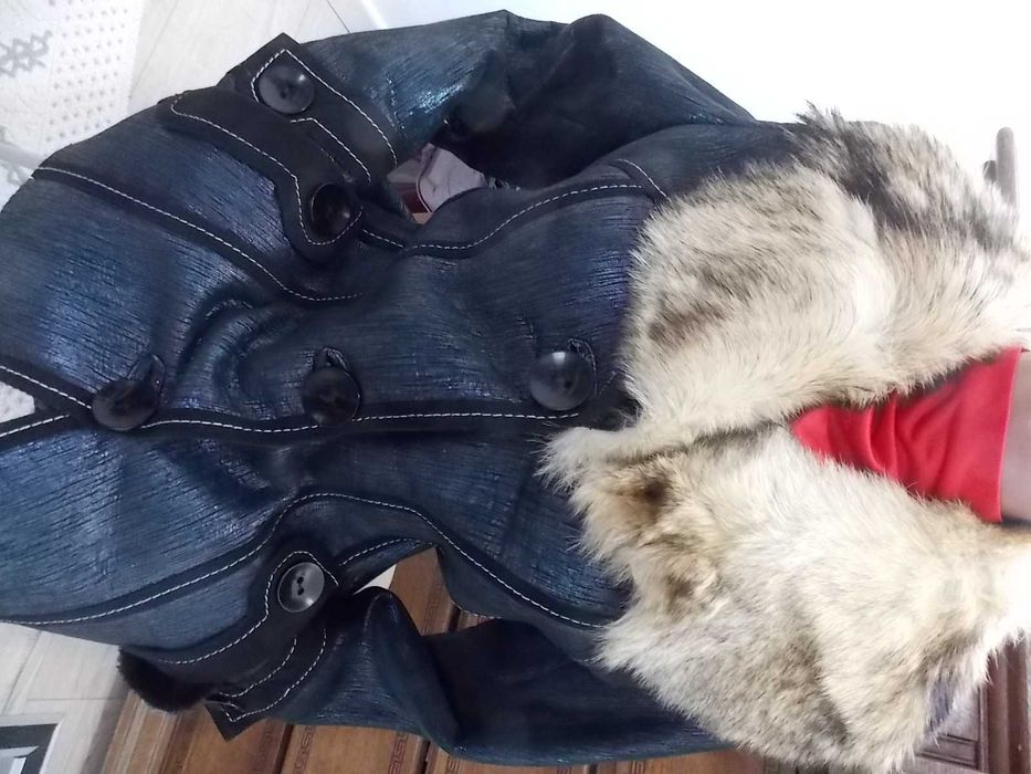 cojoc blana naturala, scurta piele matlasata mas L - 600-200 lei