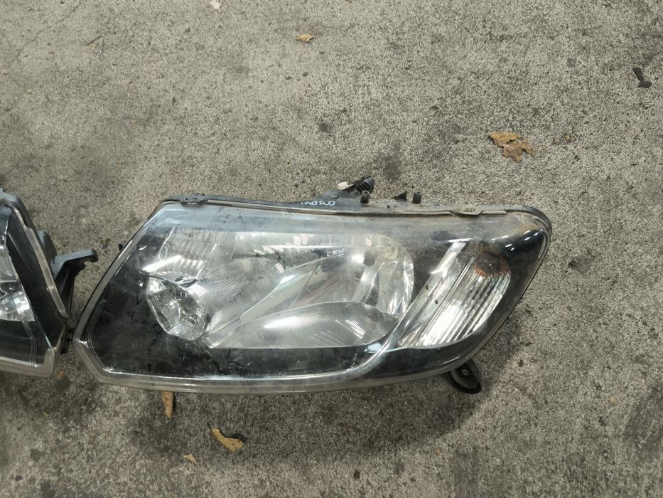 Фарове за Dacia Sandero