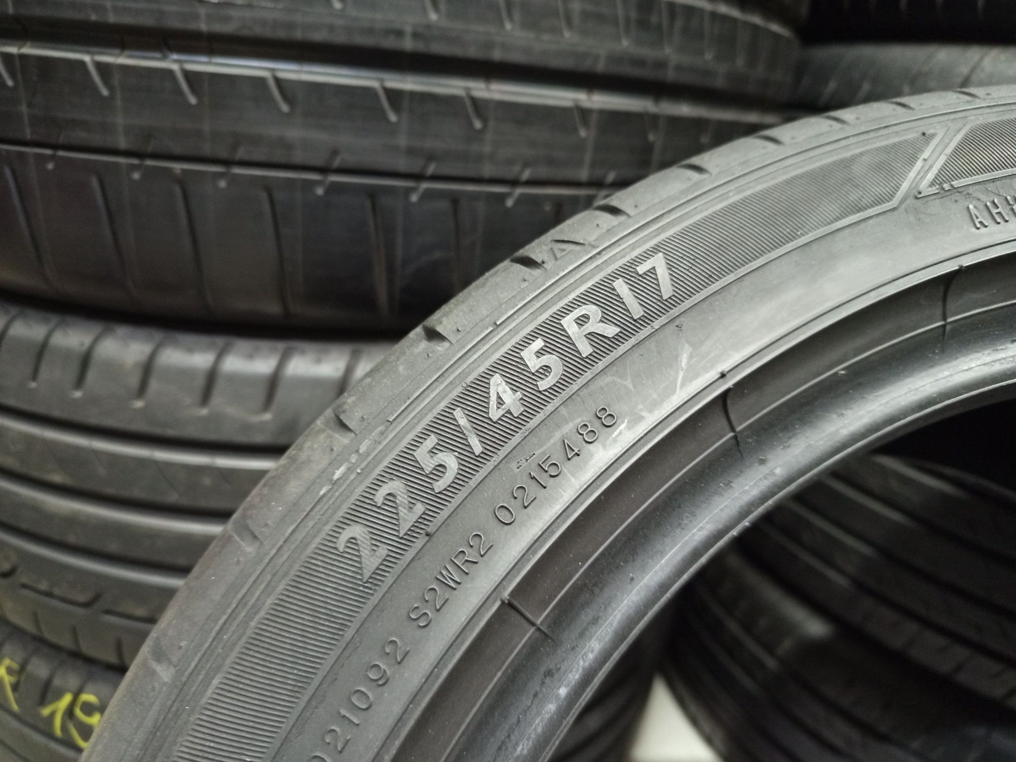 Dunlop 225/45/17-2бр