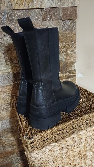 Боти Зара, 36 номер