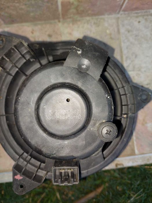 Radiator apă, climă, fuzetă, etrier, ventilator Focus 1, diesel 1,8 L