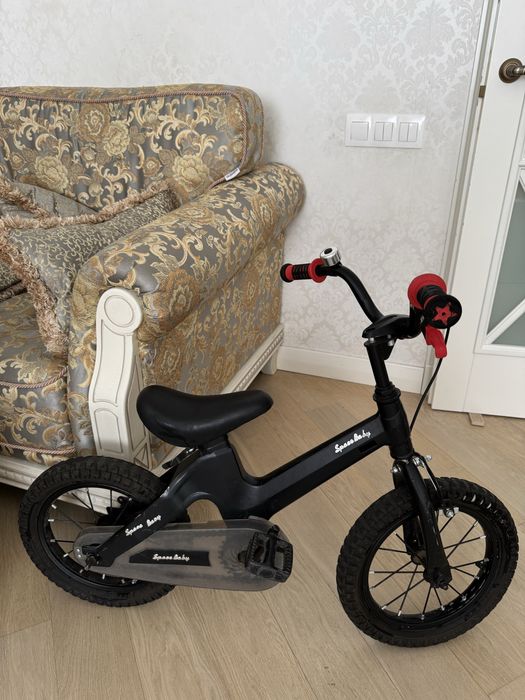Детский велосипед (черный, Space Baby)