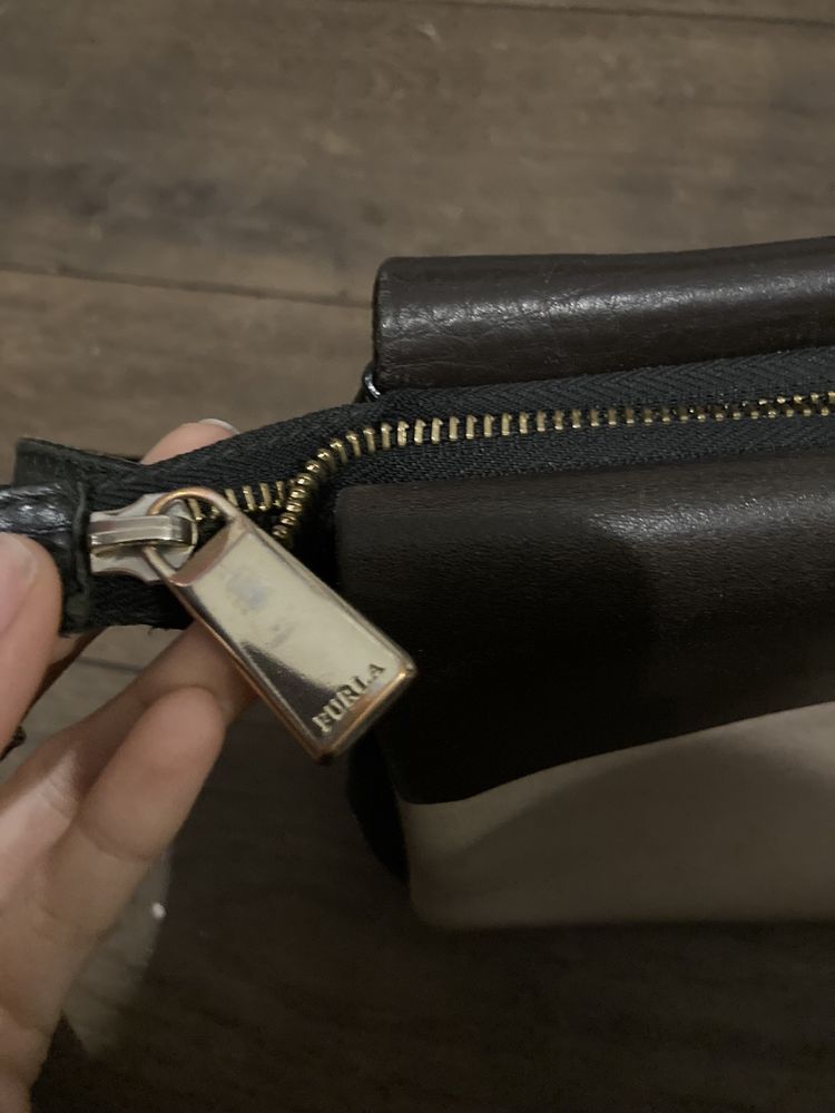 Коженa чантa Furla