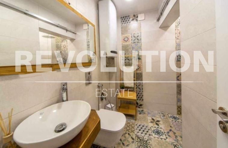 Дава се под наем Двустаен апартамент в Варна, Колхозен пазар - 59 кв.м за 500 € - Снимка #5