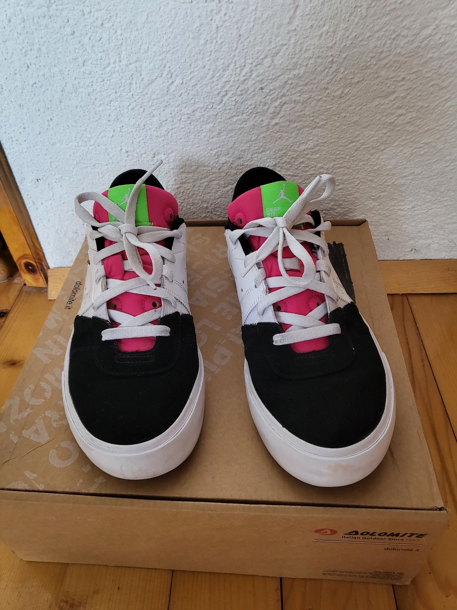 Дамски кецове Jordan