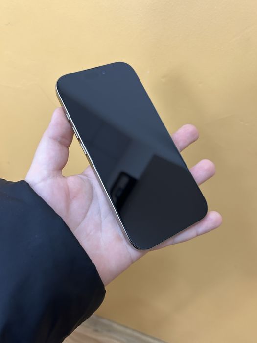 Само лично предаване!! iPhone 16 Pro 1TB ОТКЛЮЧЕН ПЕРФЕКТЕН