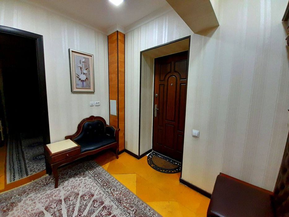 Аренда квартиры It Park ул.Муминова. 4/1/4  90м2 укомплектована