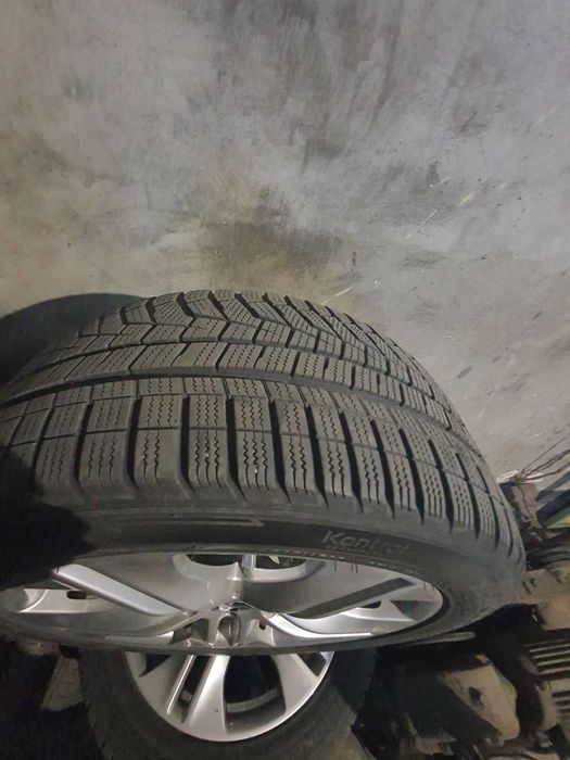 Гуми с джанти Hankook за Мерцедес 17цола 245/45/17 като нови