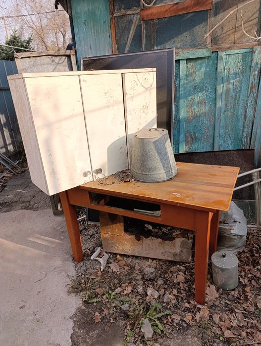 Отдам мебель для кухни