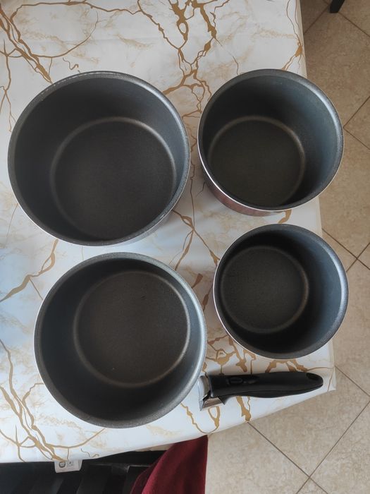 Комплект От 4 Тенджери Tefal (Сваляща Се Дръжка)