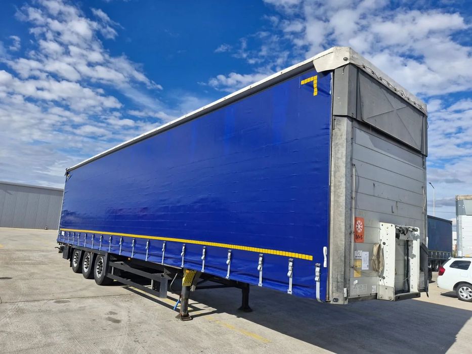 Schmitz Cargobull Mega Varios - Stalp spate detasabil