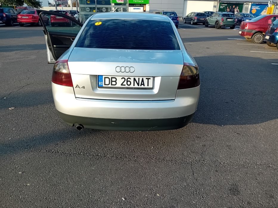 Vand Audi A4 B6 Caroserie Berlina